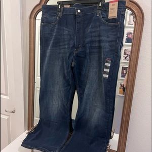 MENS LEVI JEANS
